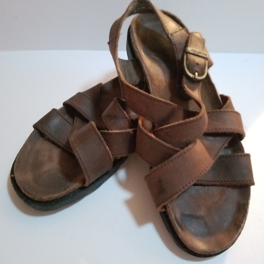 - Natural Tech Brown Cross Strap Sandals